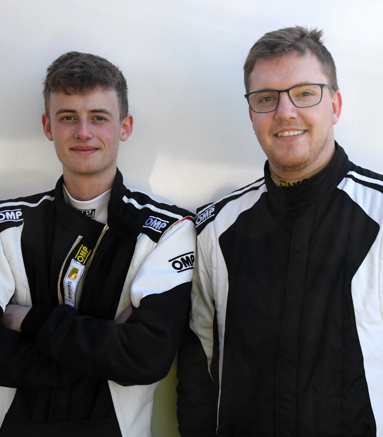 Joas Seidler og Johnni Christensen havde som flere andre problemer med bremseeffekten, og stoppede efter de første hastighedsprøver for ikke at risikere noget
(Foto: Morten Dam, specialpress@gmail.com)